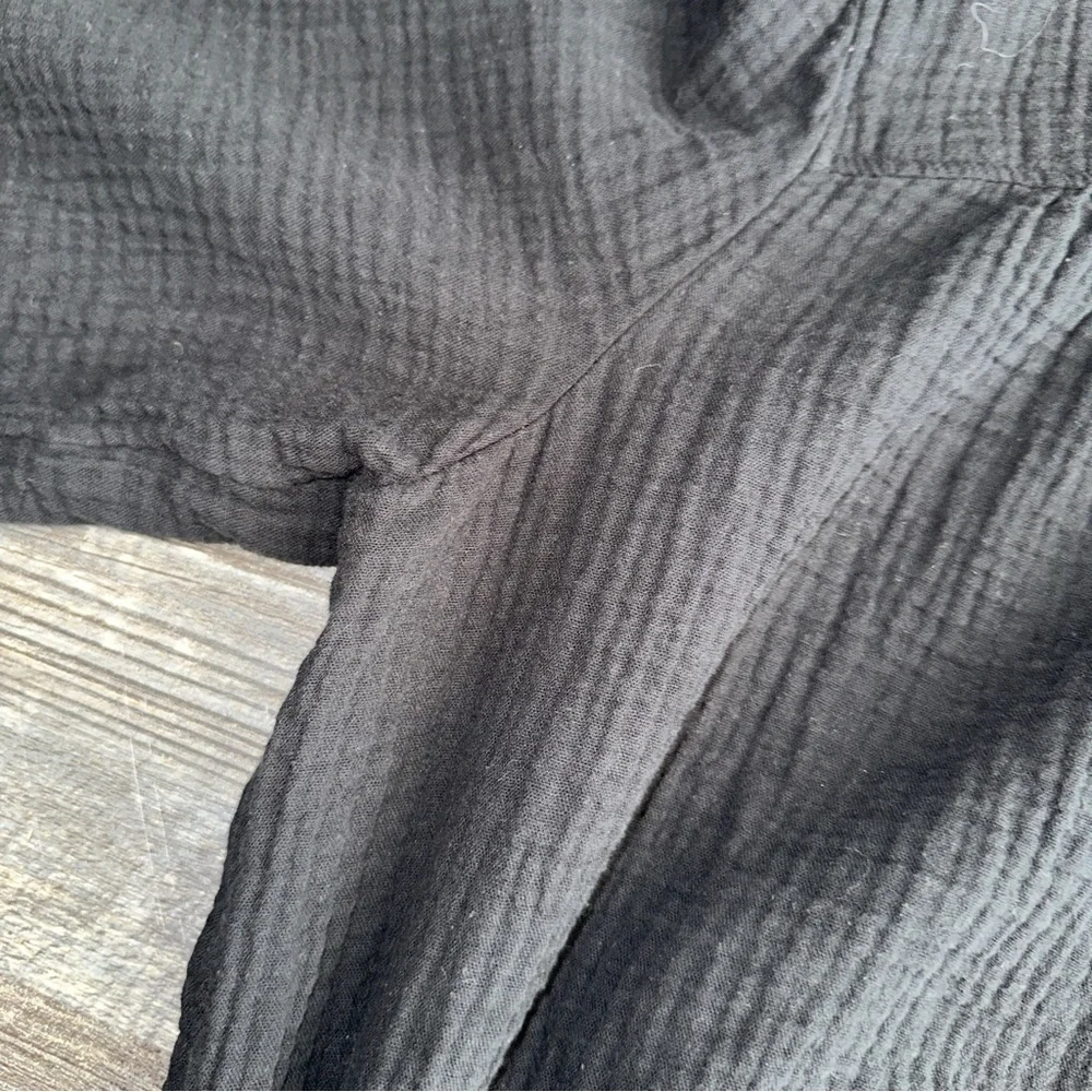 J. CREW black soft gauze Fresco top XL
